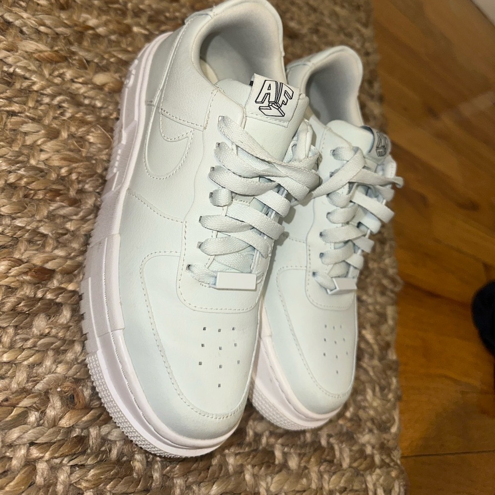 Nike air forces mint size 6.5